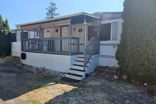 380 W Gregory Rd, Central Point, OR 97502 - Photo 1