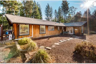 555 Ewe Creek Road, Grants Pass, OR 97526 - Photo 1