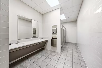 4689 Industry Drive #2, Medford, OR 97502 - Photo 21