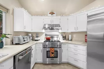 155 Country Hill Drive, Phoenix, OR 97535 - Photo 7