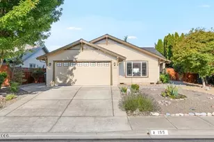 155 Country Hill Dr, Phoenix, OR 97535 - Photo 1