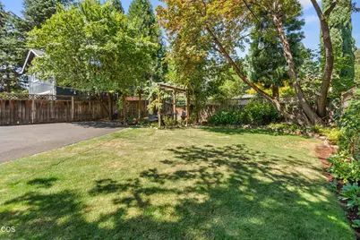 420 S Oregon Street, Jacksonville, OR 97530 - Photo 45