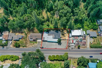 8775 Rogue River Highway, Grants Pass, OR 97527 - Photo 31