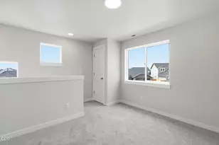 3774 NW 7th Ln, Redmond, OR 97756 - Photo 17