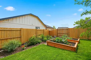 3774 NW 7th Ln, Redmond, OR 97756 - Photo 31