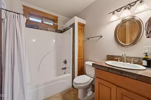 146 NW Skyliner Summit Loop, Bend, OR 97703 - Photo 31