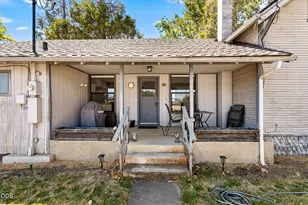 1083 Rossanley Dr, Medford, OR 97501 - Photo 7