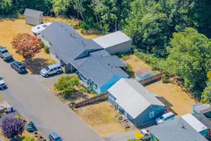 1655 N Juniper St, Coquille, OR 97423 - Photo 29