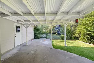 100 Jacoby St, Gold Hill, OR 97525 - Photo 13