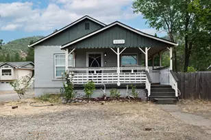 22172 Hwy 62, Shady Cove, OR 97539 - Photo 1