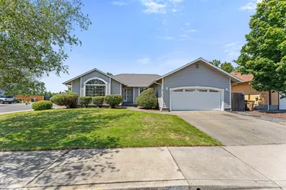 544 SW Anique Lane, Grants Pass, OR 97526 - Photo 1