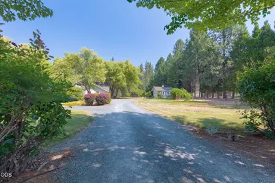 530 April Drive, Merlin, OR 97532 - Photo 43
