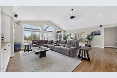 2955 SW Bentwood Drive, Redmond, OR 97756 - Photo 9
