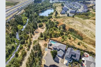 232 Willow Springs, Talent, OR 97540 - Photo 3