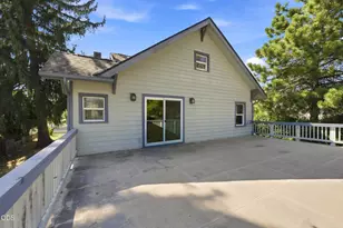 1055 California, Klamath Falls, OR 97601 - Photo 41