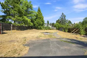 1055 California, Klamath Falls, OR 97601 - Photo 47