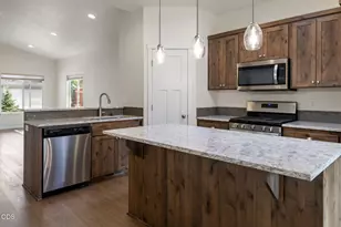 2920 NW Hemlock Ln, Redmond, OR 97756 - Photo 9