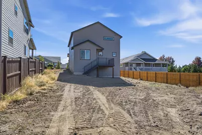 4615 SW Salmon Avenue, Redmond, OR 97756 - Photo 17