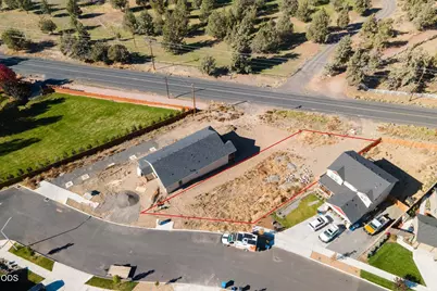 4615 SW Salmon Avenue, Redmond, OR 97756 - Photo 23