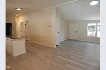 21 Brophy Way #UNIT 23, Shady Cove, OR 97539 - Photo 5