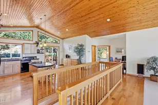 2497 NW Todds Crest Dr, Bend, OR 97703 - Photo 9