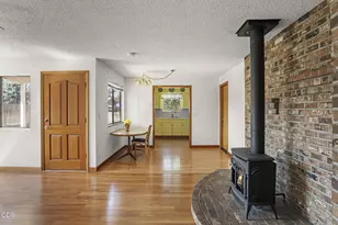 19929 Birch Ln, Bend, OR 97703 - Photo 5