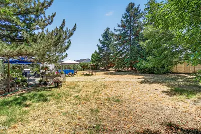 978 Cherry Street, Medford, OR 97501 - Photo 27