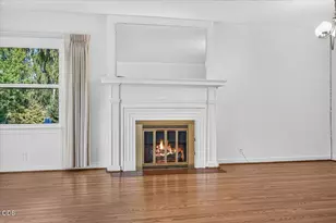 1203 Queen Anne Ave, Medford, OR 97504 - Photo 9