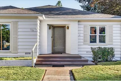 1203 Queen Anne Avenue, Medford, OR 97504 - Photo 7