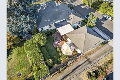 1203 Queen Anne Avenue, Medford, OR 97504 - Photo 51