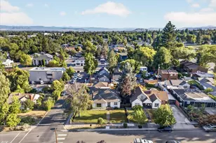 1203 Queen Anne Ave, Medford, OR 97504 - Photo 47
