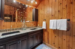 21001 SE King Hezekiah Way, Bend, OR 97702 - Photo 39
