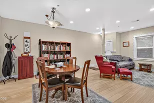 608 Fair Oaks Ct, Ashland, OR 97520 - Photo 17