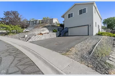 228 Angela Court, Klamath Falls, OR 97601 - Photo 7