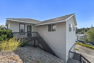 228 Angela Ct, Klamath Falls, OR 97601 - Photo 5