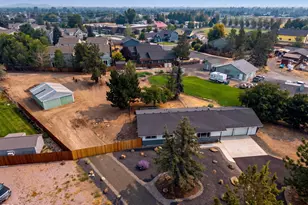 2563 SW Cascade Ave, Redmond, OR 97756 - Photo 21