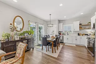 211 Christopher Way, Talent, OR 97540 - Photo 11