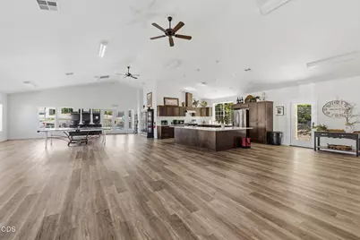 211 Christopher Way, Talent, OR 97540 - Photo 3