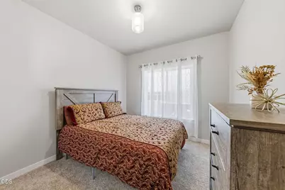 211 Christopher Way, Talent, OR 97540 - Photo 21