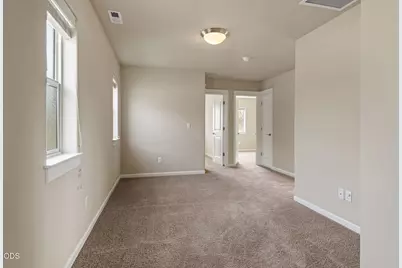 2910 SW Yew Park Lane, Redmond, OR 97756 - Photo 11
