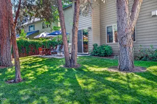 61042 Chamomile Pl, Bend, OR 97702 - Photo 47