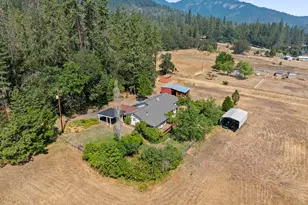 1843 W Evans Creek Rd, Rogue River, OR 97537 - Photo 39