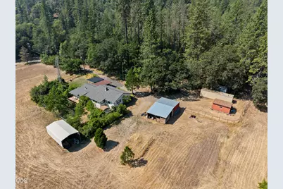 1843 W Evans Creek Road, Rogue River, OR 97537 - Photo 1