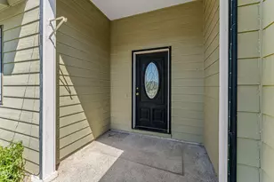 1222 Greentree Way, Central Point, OR 97502 - Photo 3