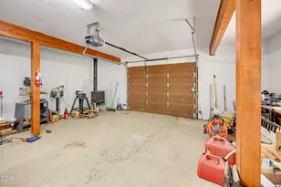 690 Thornbrook Dr, Merlin, OR 97532 - Photo 41
