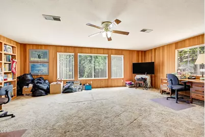 690 Thornbrook Drive, Merlin, OR 97532 - Photo 33