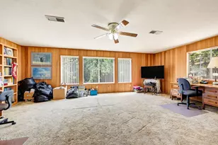 690 Thornbrook Dr, Merlin, OR 97532 - Photo 33