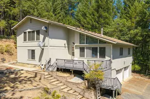 690 Thornbrook Dr, Merlin, OR 97532 - Photo 1