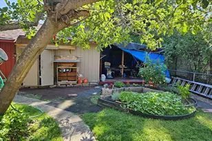 [Address not provided], Medford, OR 97501 - Photo 3