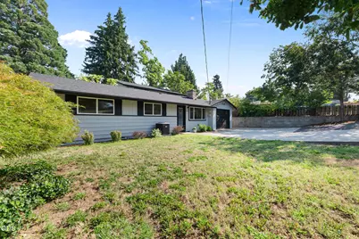1325 Ridge Way, Medford, OR 97504 - Photo 3